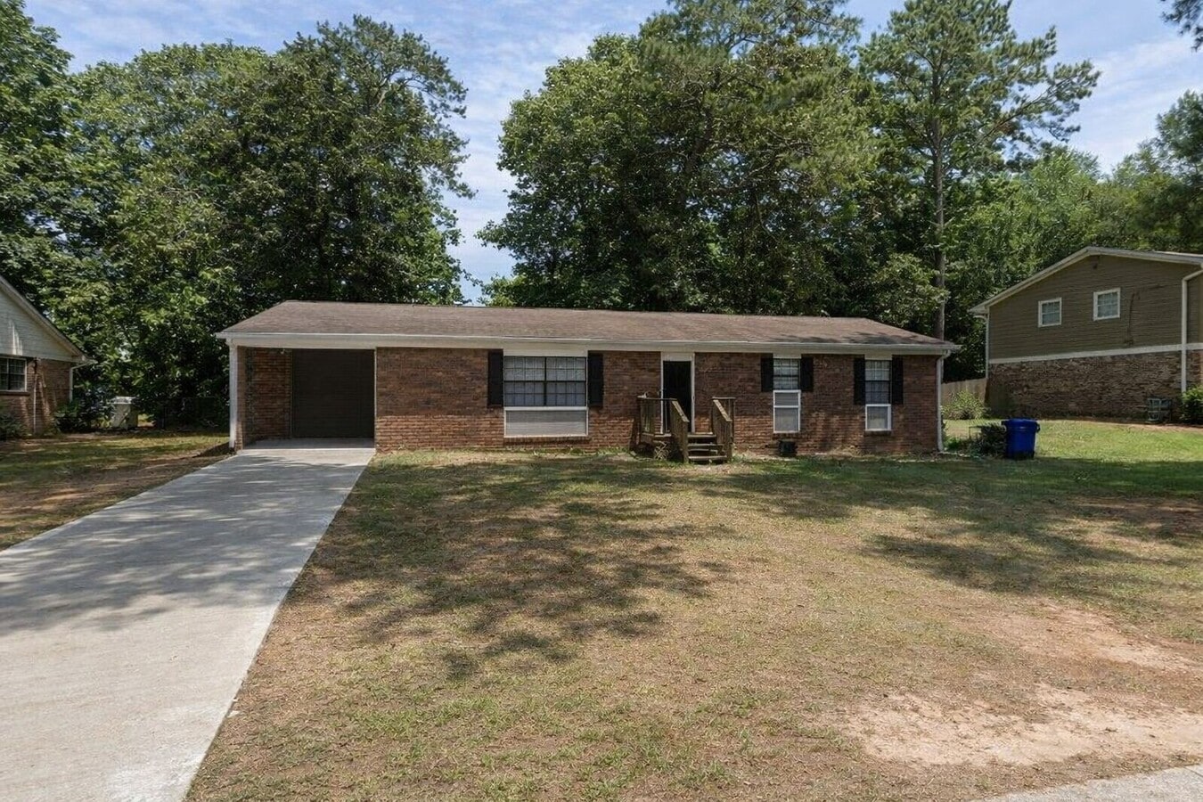 Photo - 1173 Woodcrossing