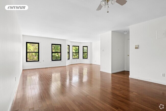 Building Photo - 392 Butler St Rental