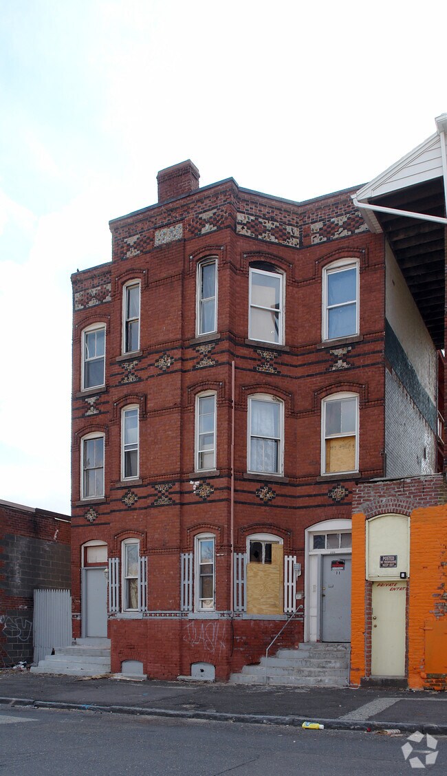 106108 Pine St Apartments For Rent in Holyoke, MA