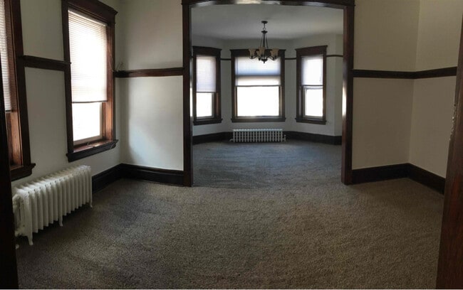 Photo - 423 N 1st Ave E Unit 423