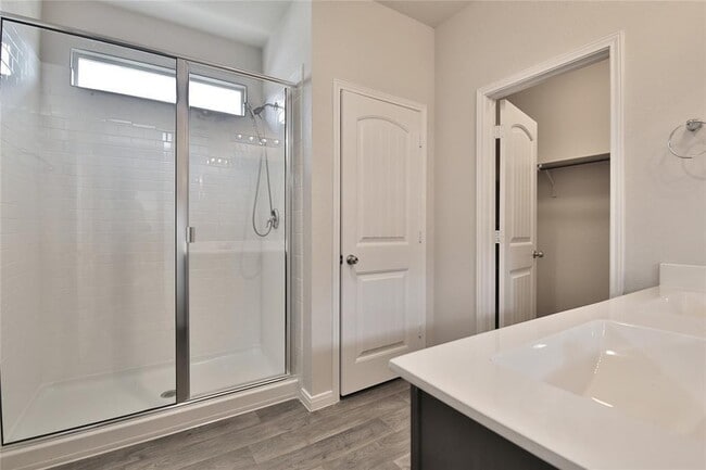 Photo - 110 Mooncoin Dr