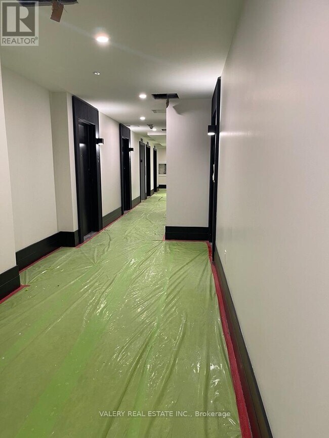 Photo - 461 Green Rd Unit 1115