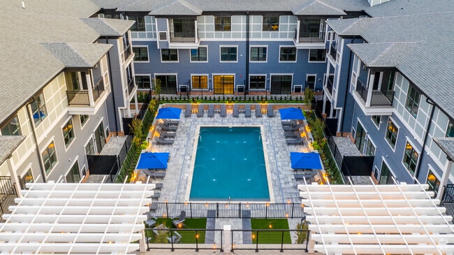 Building Photo - Westfield Crossing Rental