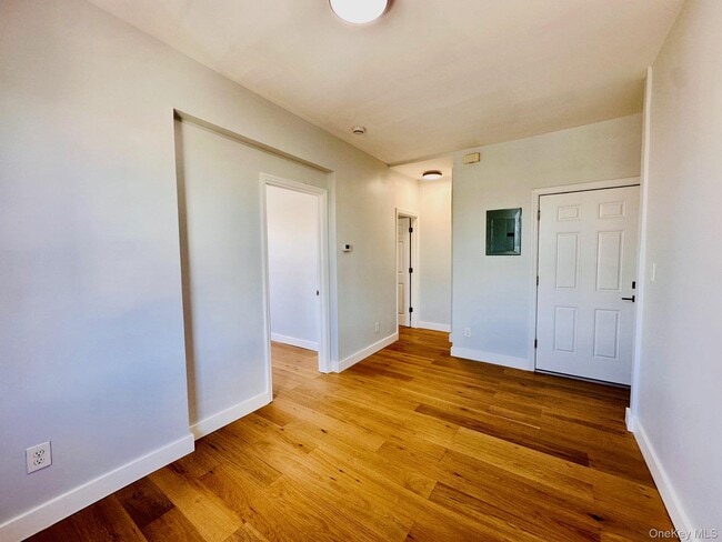 Building Photo - 97 Waverly St Rental