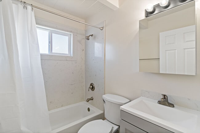 Photo - 1970 Powell St Unit D