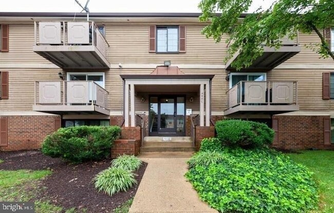 Photo - 4400 Groombridge Way Condo Unit G