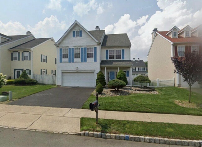 Building Photo - 39 Cartier Dr