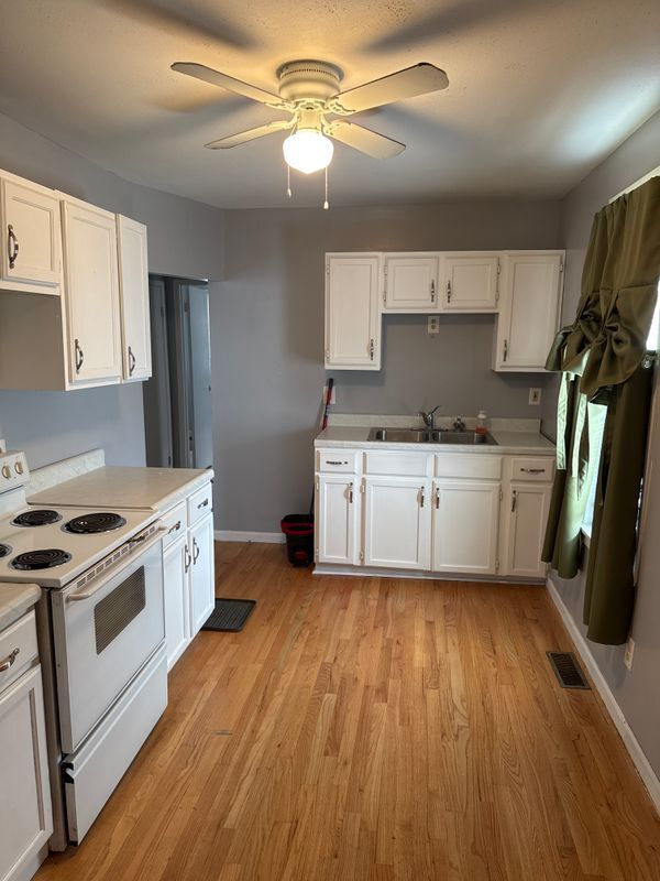 Photo - 1820 Spencer Ave