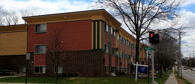 Photo - Abbot Manor (910 Apartments, LLC)