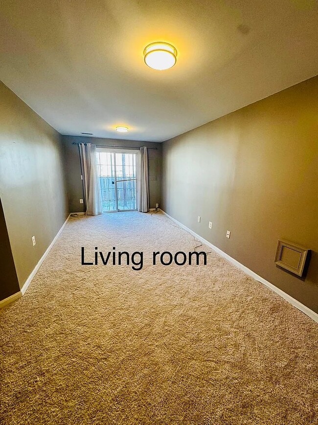 Photo - 15719 London Pl