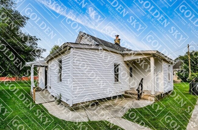 Building Photo - 1419 W 16th St Unit 2 Rental