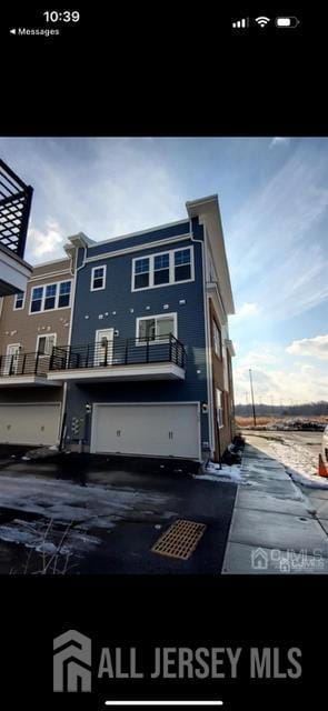 Photo - 302 South Dr