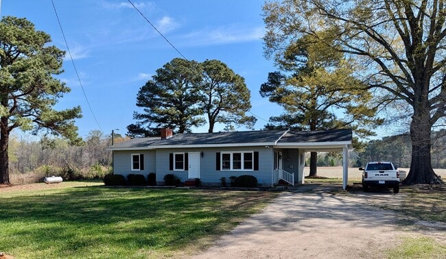 Photo - For Rent: Charming Country Home in Middlesex – $1,550/month