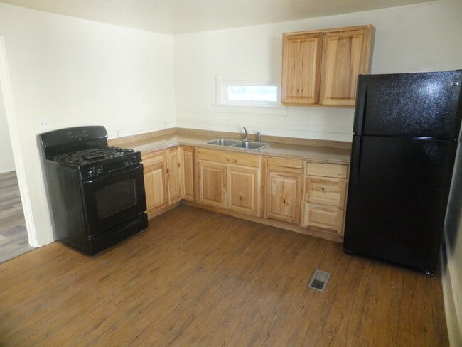 Photo - 336 I St