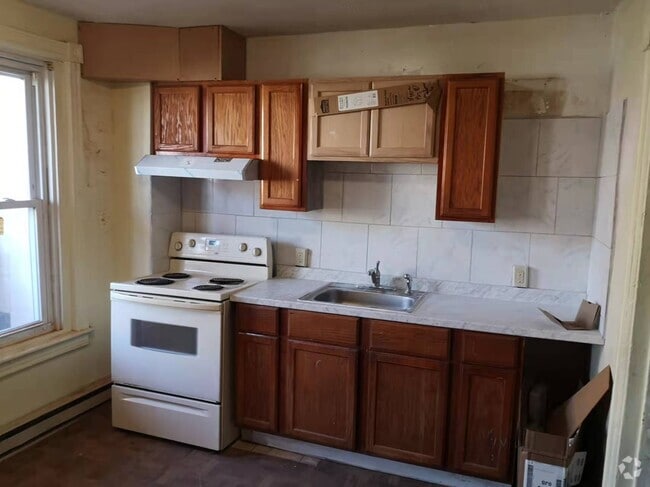 Building Photo - 827 Laufer St Rental