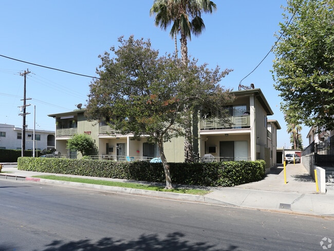 Photo - 7107 Etiwanda Ave