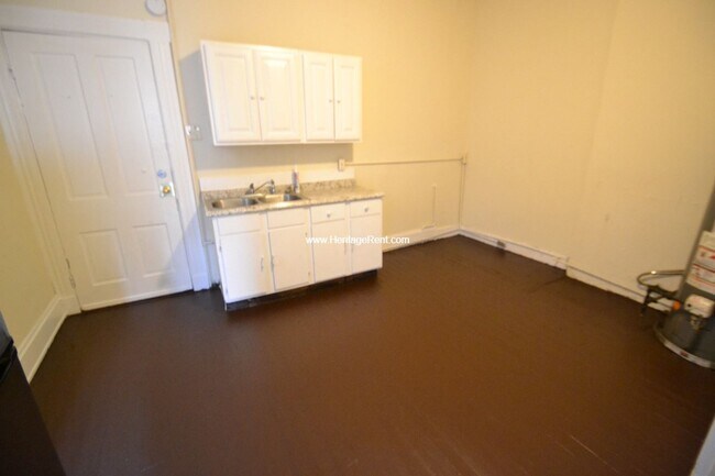 Photo - 1042 Marshall Ave Unidad 1042 Marshall Avenue 2nd FL Rear