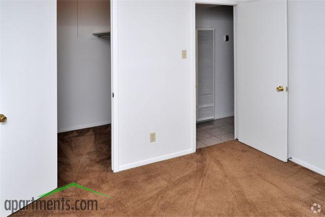 Habitación - Wallington Plaza Apartment Homes