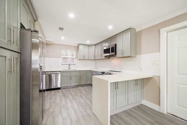 Photo - 2222 Peppermill Rd