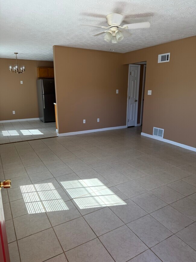 living room & dining area - 231 Highland Blvd Unit #2