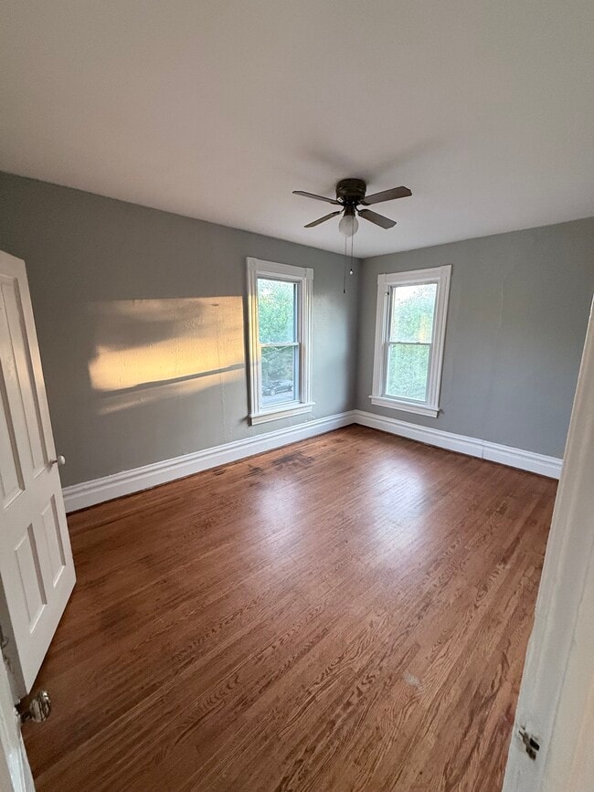 Bedroom3 - 229 W Downer Pl Unit 2