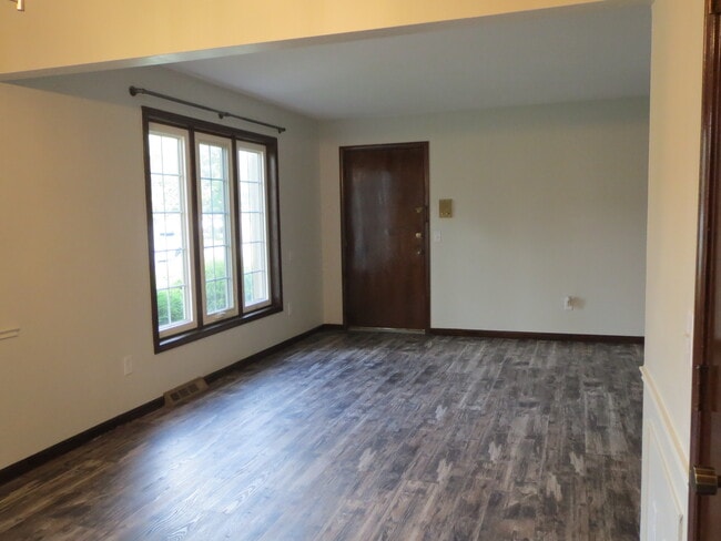 Photo - 5617 Ryewyck Dr
