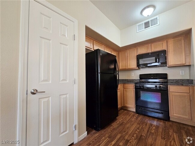 Building Photo - 50 Aura de Blanco St Unit 8203 Rental