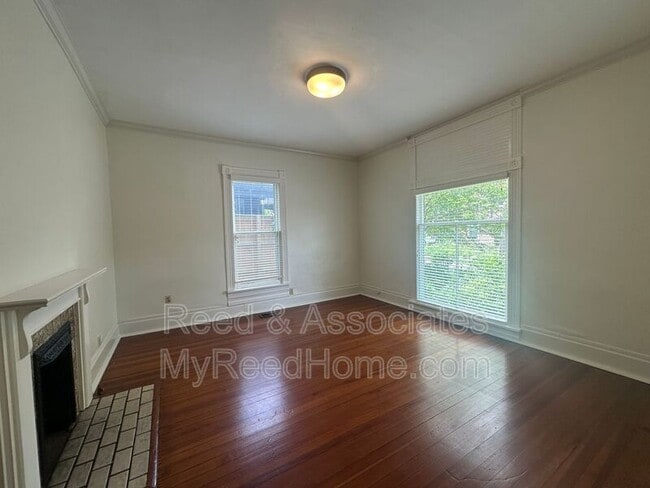 Photo - 1042 Blythe St