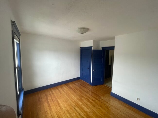 Building Photo - 49 Cohasset St Unit Cohasset #3