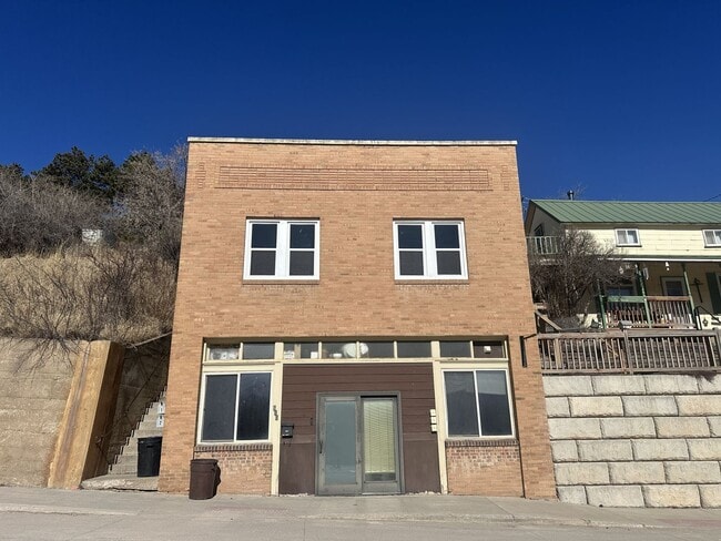 Building Photo - Lead Property Unit 1