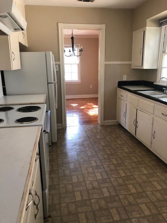 Photo - Great location in Garden District seconds from Downtown and LSU