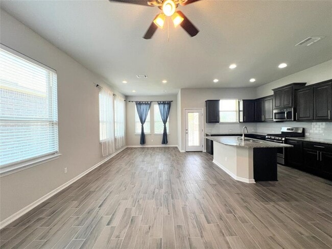 Building Photo - 2101 Dillon Pond Ln Unit B