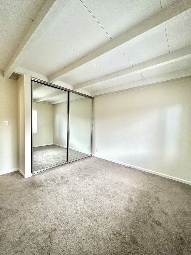 Photo - 49 E 40th Ave Unit 11