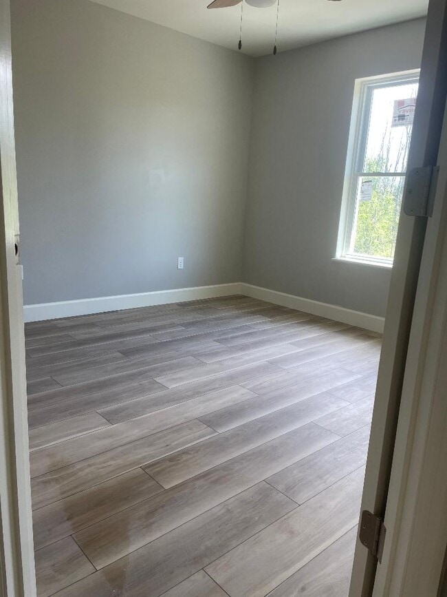 3rd bedroom Genesee St.