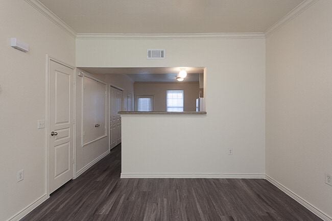 Regent 1 Apartments