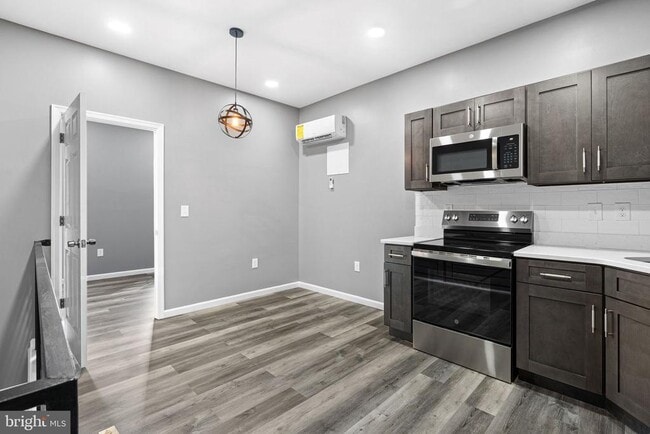 Photo - 2550 N 12th St Unit 2ND FLOOR