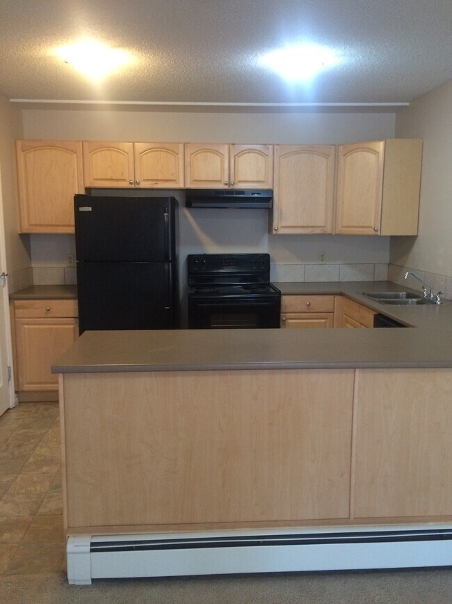 Photo - 0 Bed 0 Bath Unit in Red Deer, AB Unit 5