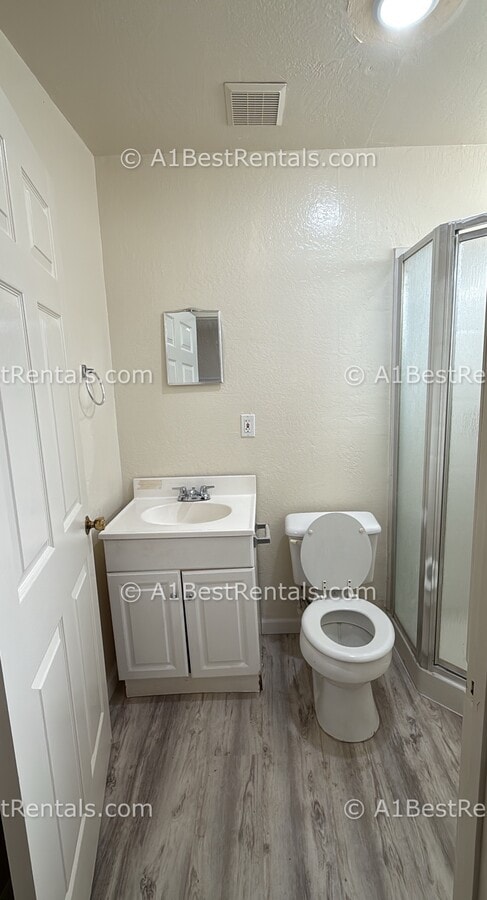 Photo - 3832 Sierra St