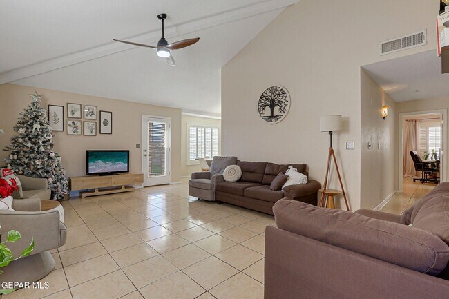 Photo - 1281 Amber Morgan Dr