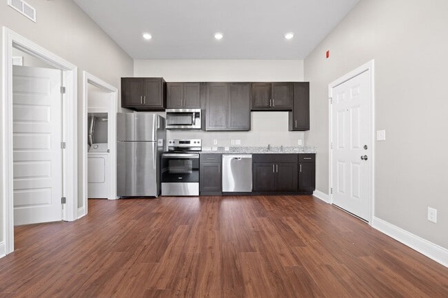621 MLK *Income Restricted* - 621 MLK *Income Restricted* Apartment