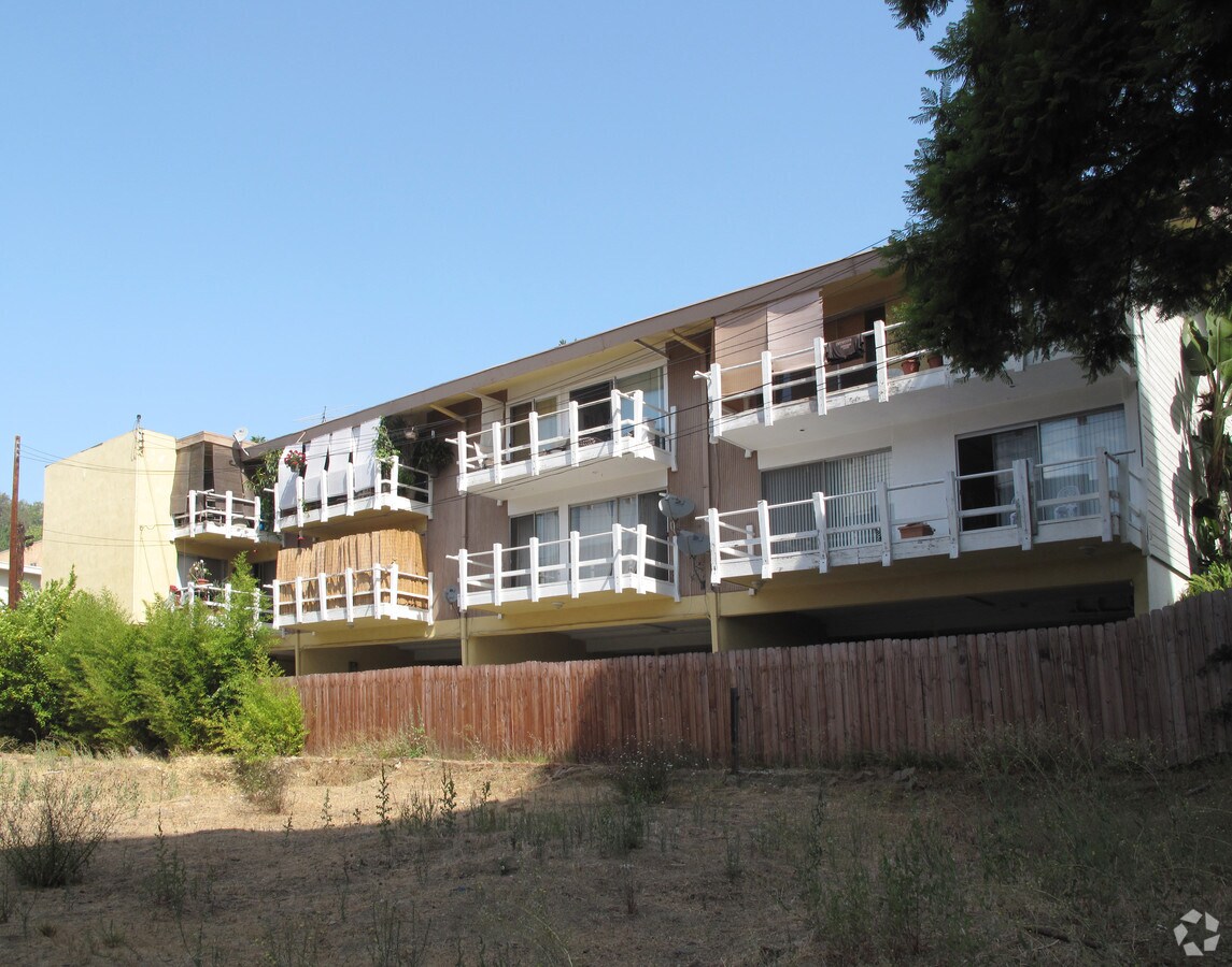 Photo - 1221 Horn Ave Apartments