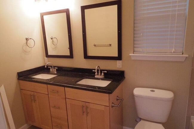 Photo - 3504 Speedway Unidad A