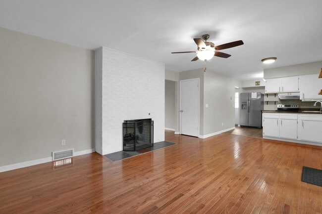 Photo - 5371 Poplarwood Rd