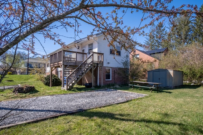 Photo - 445 S Broad St