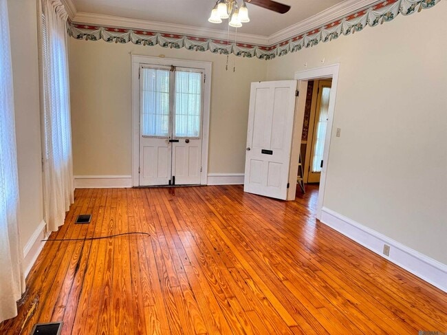 Photo - 781 North St