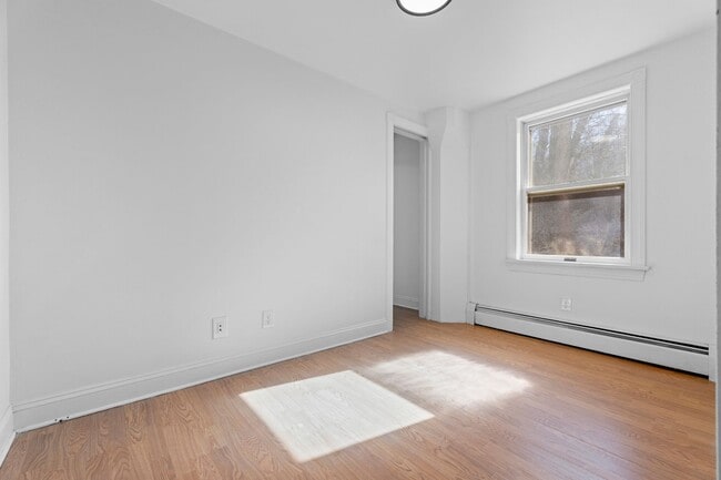 830 Gilly Ave