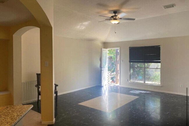 Photo - 10443 N Shadowdale Dr