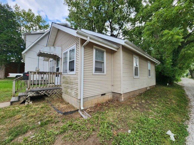 Photo - 612 W Nichols St