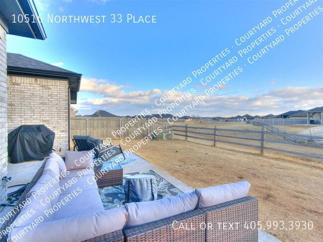 Photo - 10516 NW 33rd Pl