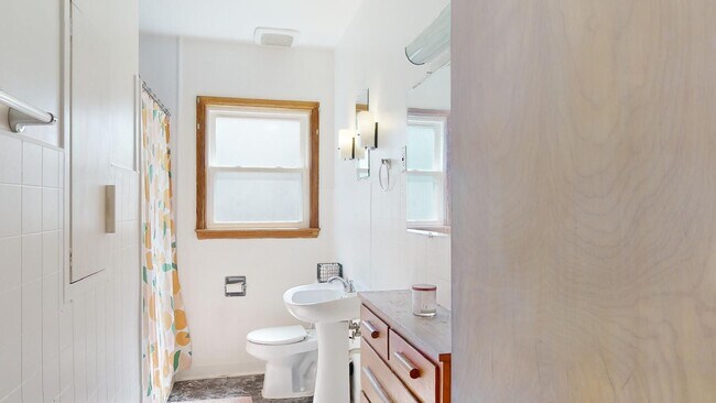 Photo - Home w/Yard & Garage